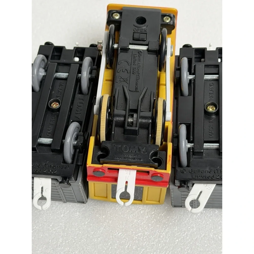Thomas & Friends TOMY Plarail Trackmaster BEN Rare Train Engine Works Video